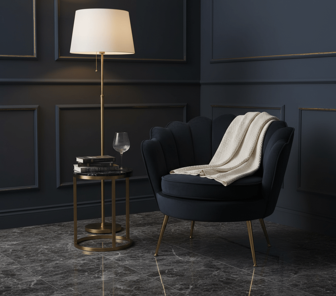 Poltrona Design Conchiglia Velluto Nero + Cuscino. Gambe Metallo Oro. Sedia Imbottita Scalloped Chair per Camera, Angolo Beauty e Salotto. Stile Moderno Vintage. 70x67x75cm