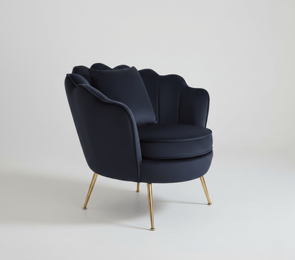 Poltrona Design Conchiglia Velluto Nero + Cuscino. Gambe Metallo Oro. Sedia Imbottita Scalloped Chair per Camera, Angolo Beauty e Salotto. Stile Moderno Vintage. 70x67x75cm
