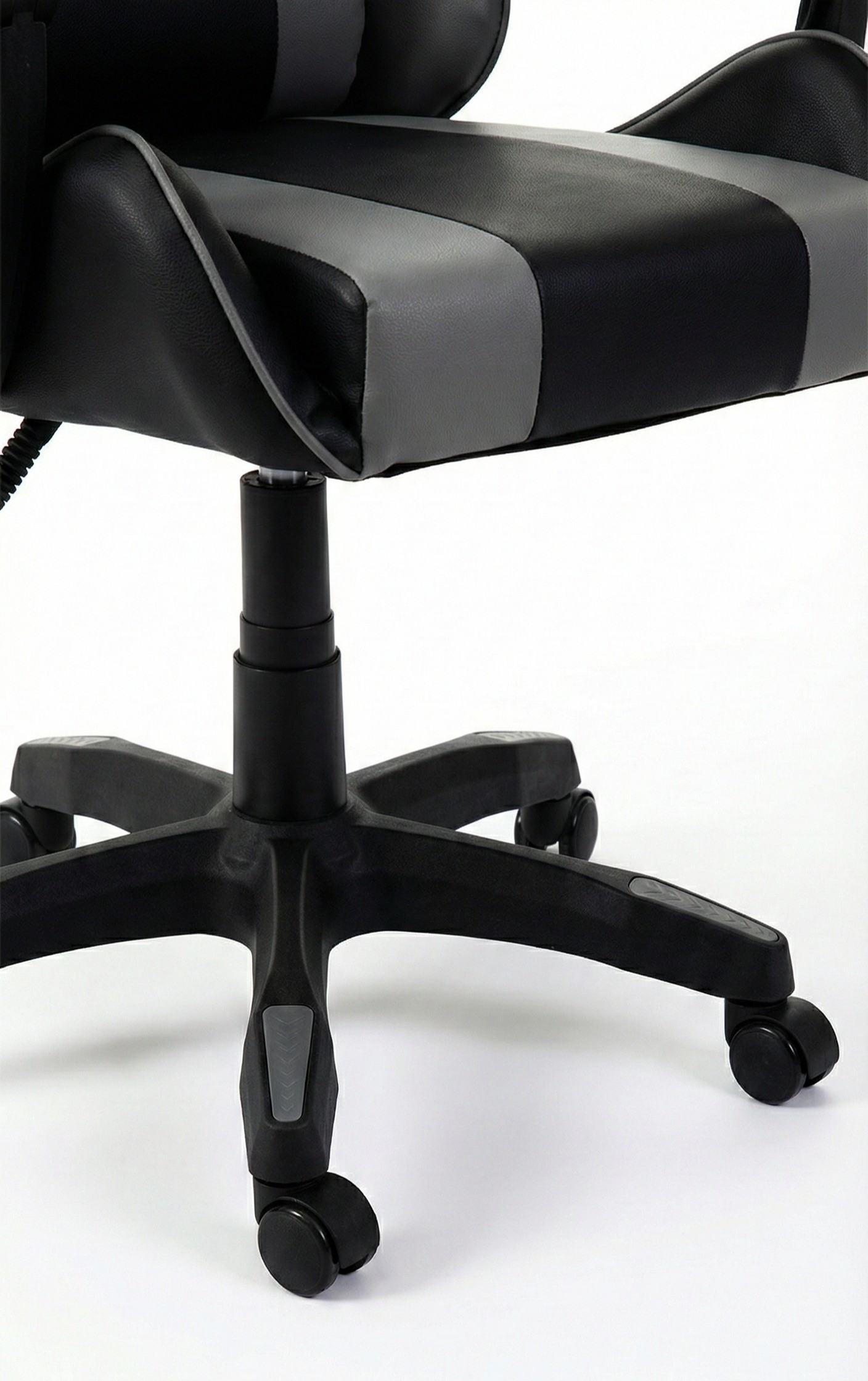 Sedia Gaming Ergonomica Sportiva Grigia e Nera – Poltrona Ufficio Girevole con Poggiatesta e Design Racing