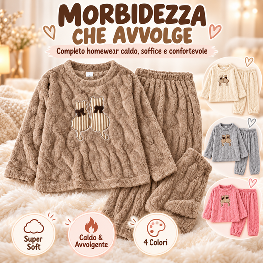 Pigiama Invernale da Donna in Caldo Pile Peluche con Fantasia a Cuori e Gattini, Tuta Homewear Super Morbida, Manica Lunga, Abbigliamento da Notte e Relax
